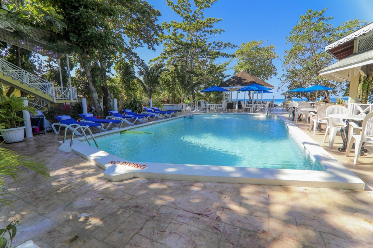 Merril's Beach Resort II