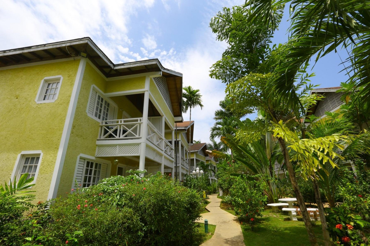 Merril's Beach Resort II