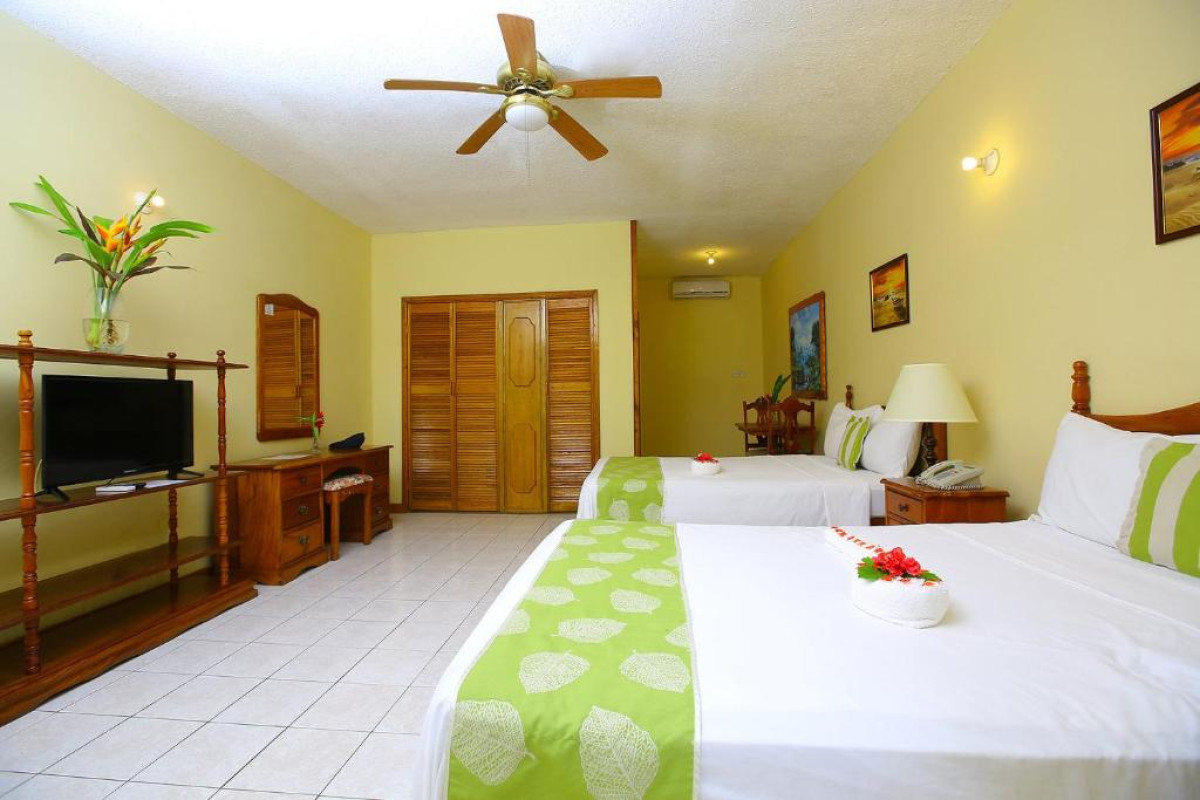 Merril's Beach Resort III