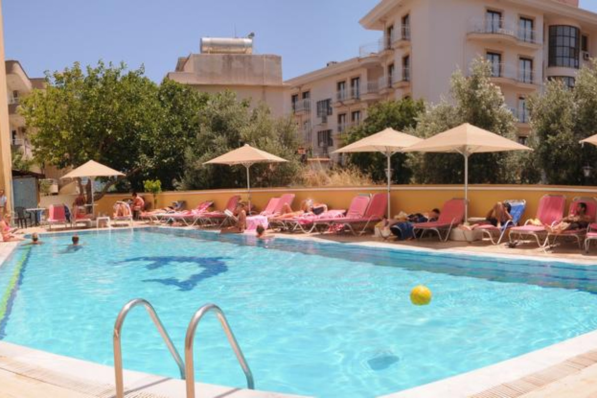 MERT SEASIDE HOTEL