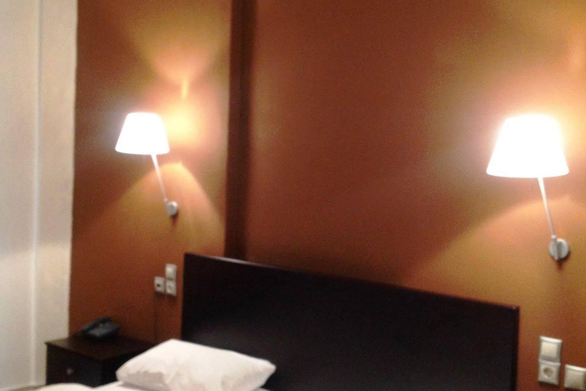 Meteoritis Hotel