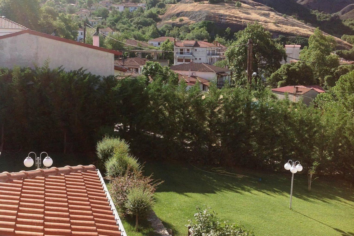 Meteoritis Hotel