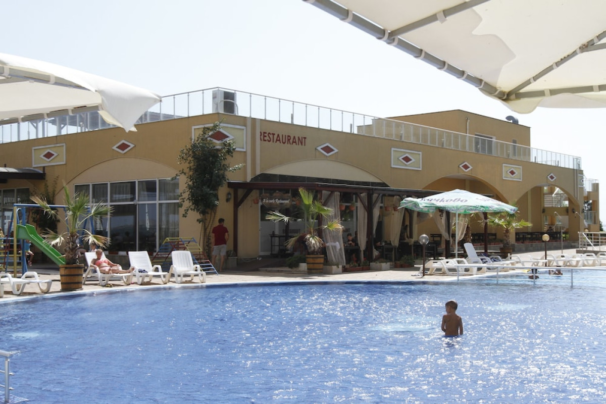 MIDIA FAMILY RESORT