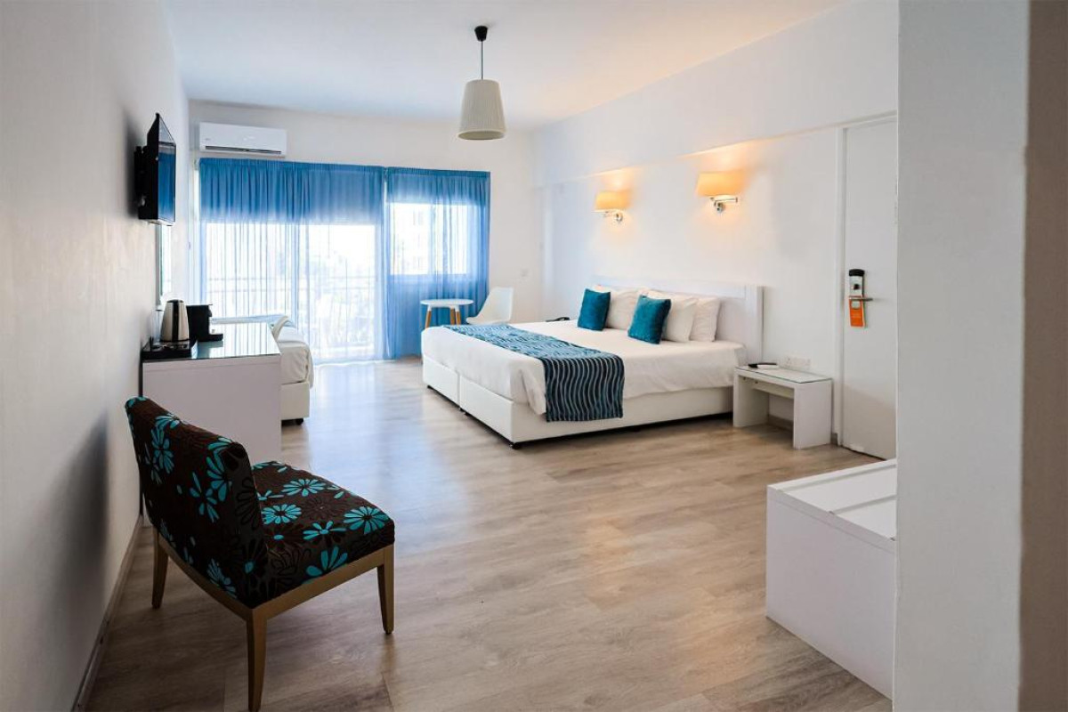 Mikes Kanarium Hotel