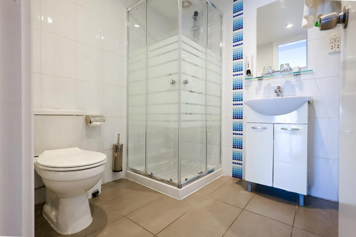 Mikes Kanarium Hotel