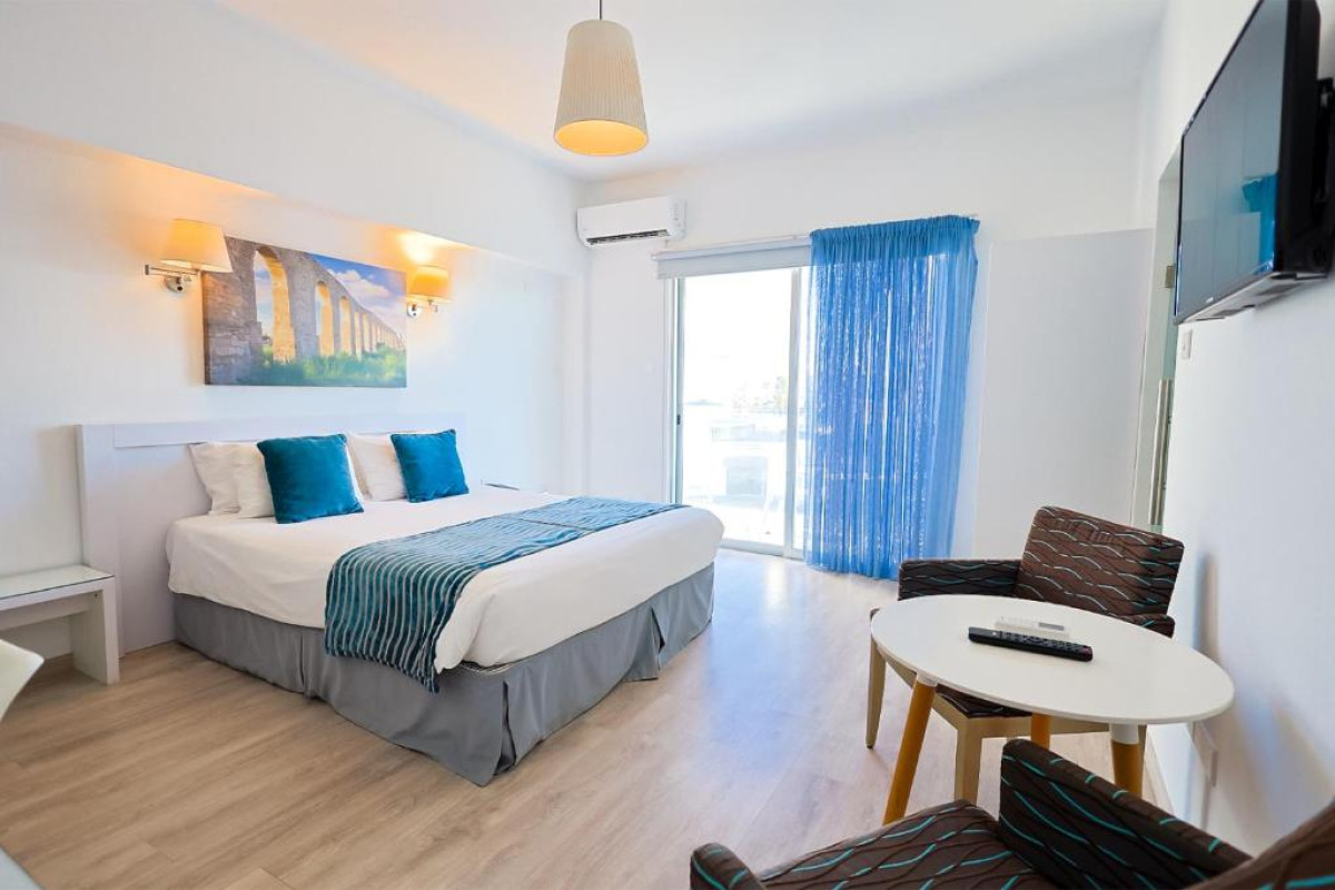 Mikes Kanarium Hotel