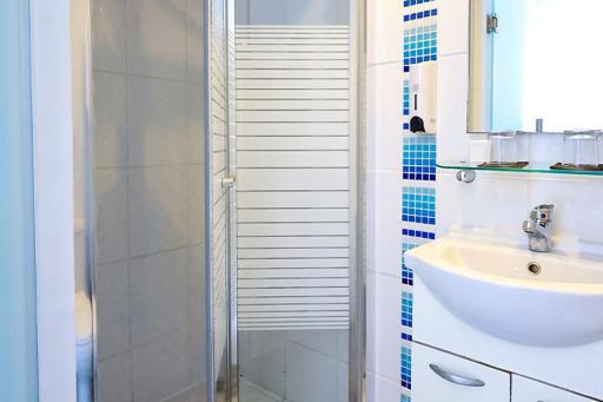 Mikes Kanarium Hotel