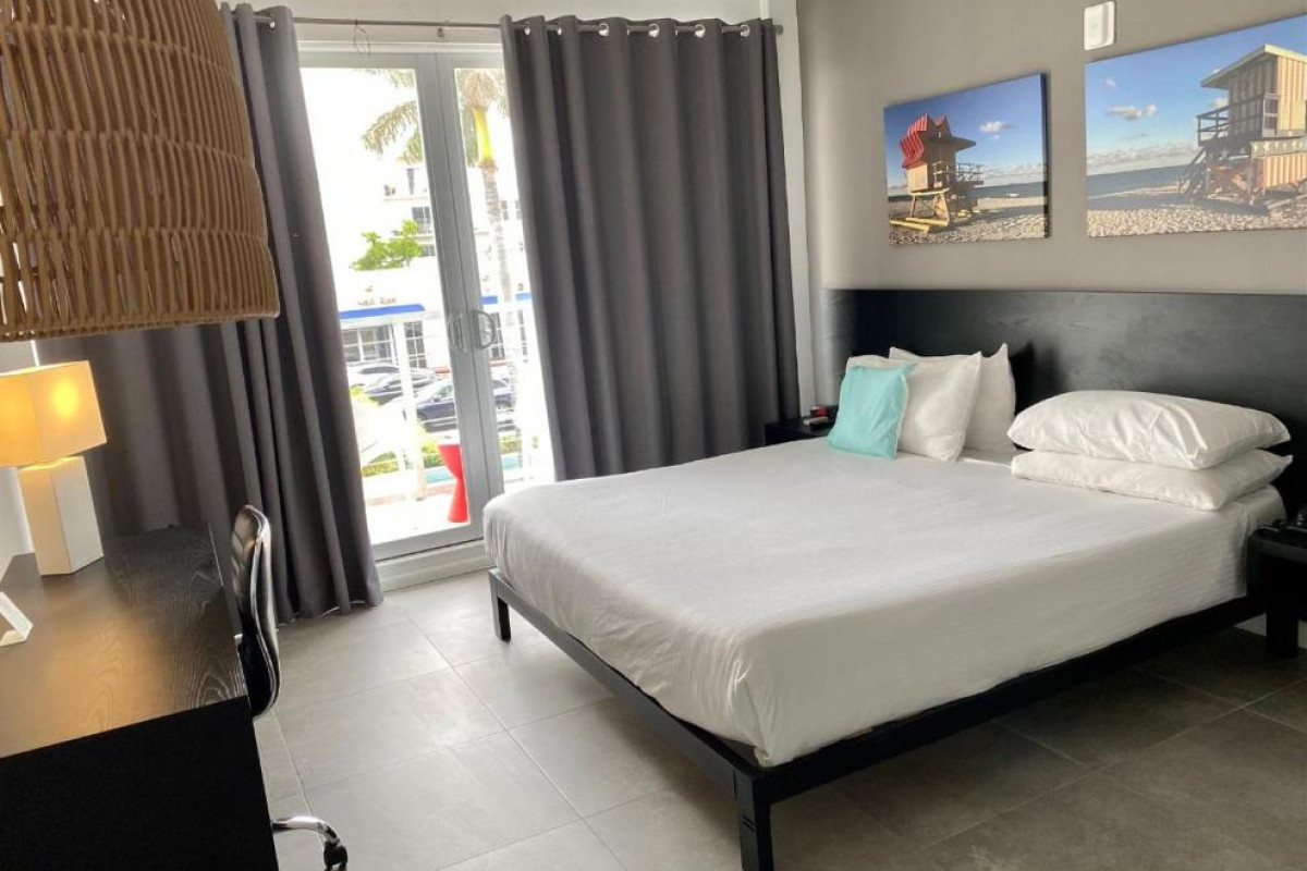 Mimosa Hotel