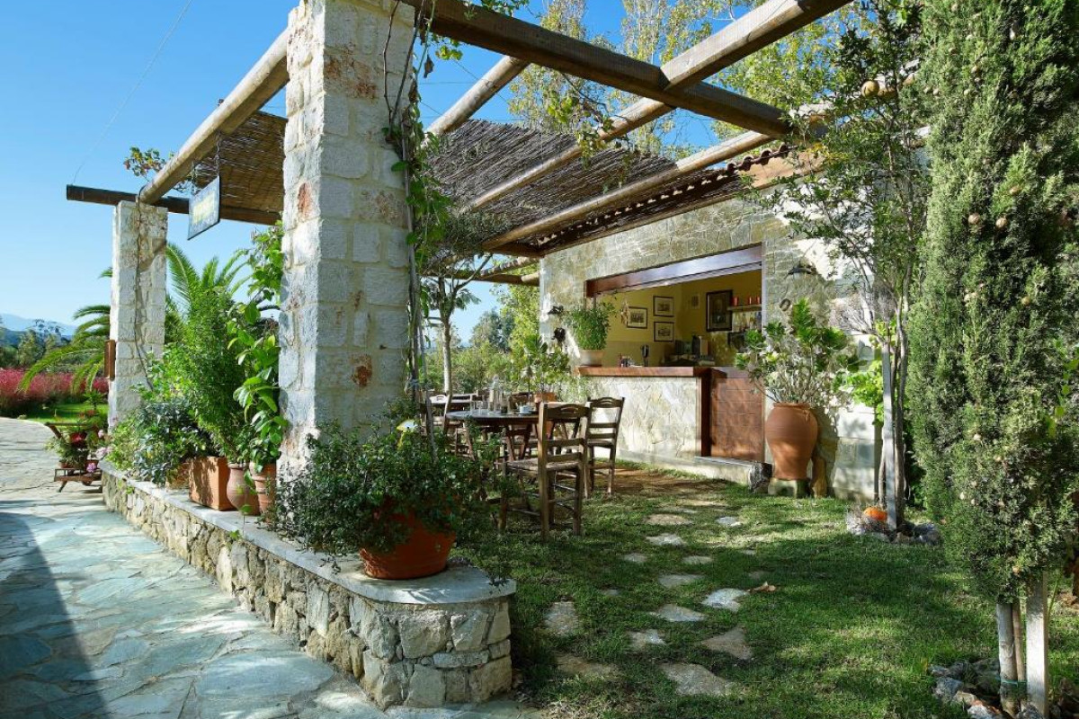 Minoa Palace Resort