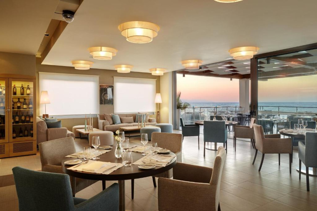MINOA PALACE RESORT & SPA