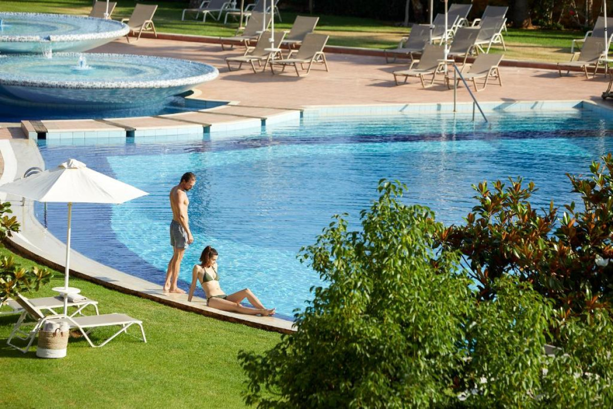 MINOA PALACE RESORT & SPA