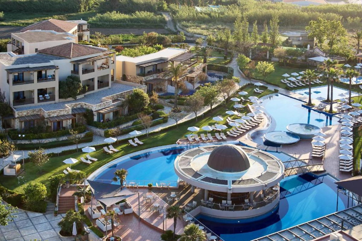 MINOA PALACE RESORT & SPA