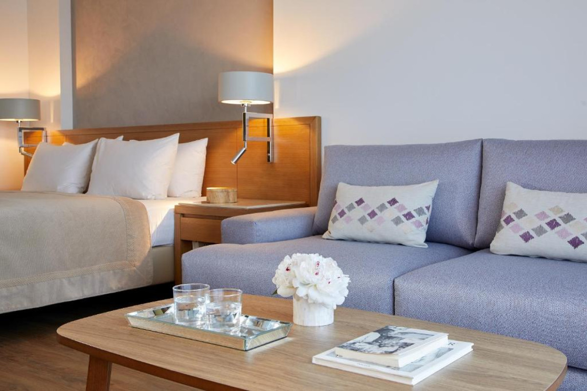 MINOA PALACE RESORT & SPA