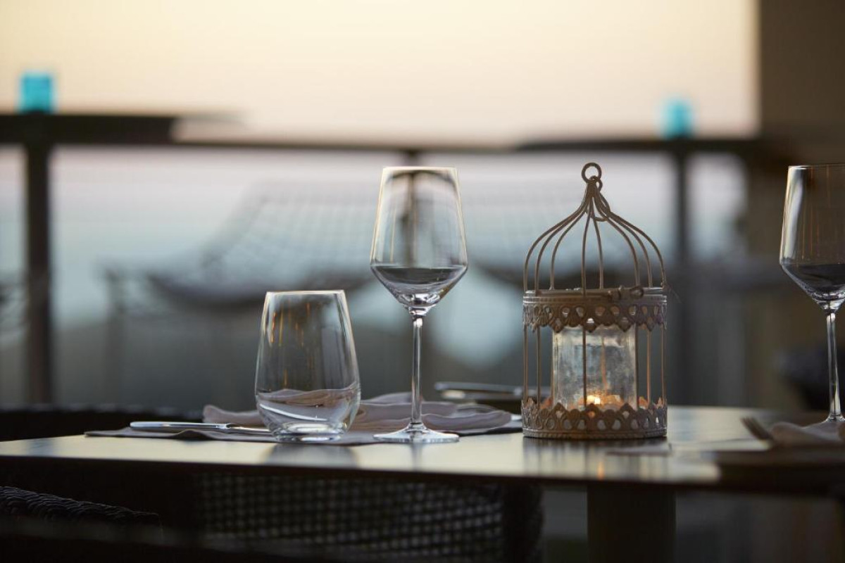 MINOA PALACE RESORT & SPA
