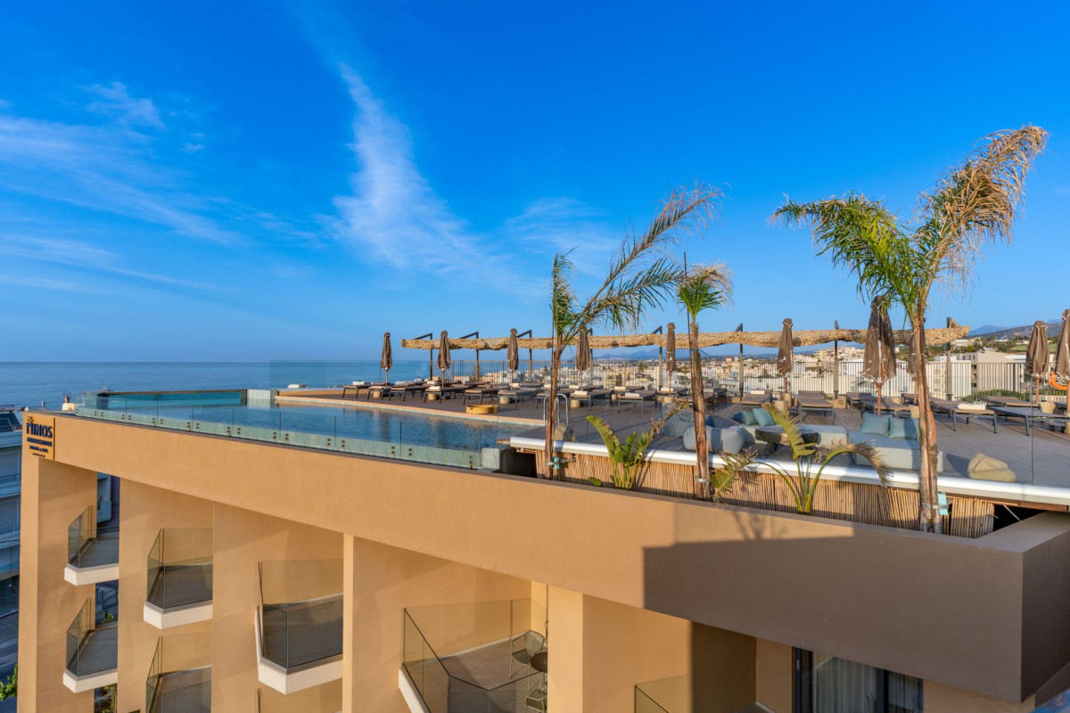 MINOS AMBASSADOR ALL SUITES & SPA Adults only 16+
