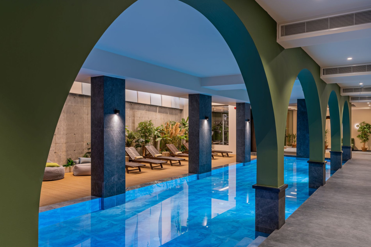 MINOS AMBASSADOR ALL SUITES & SPA Adults only 16+
