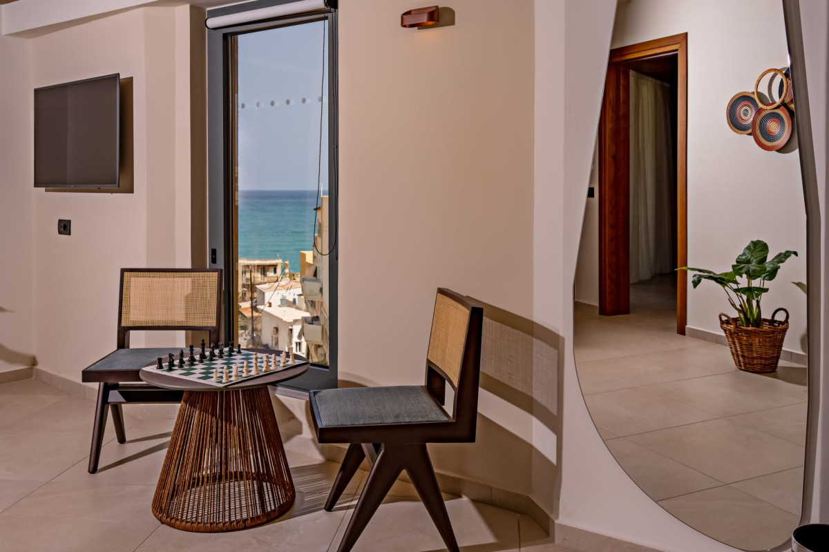 MINOS AMBASSADOR ALL SUITES & SPA Adults only 16+