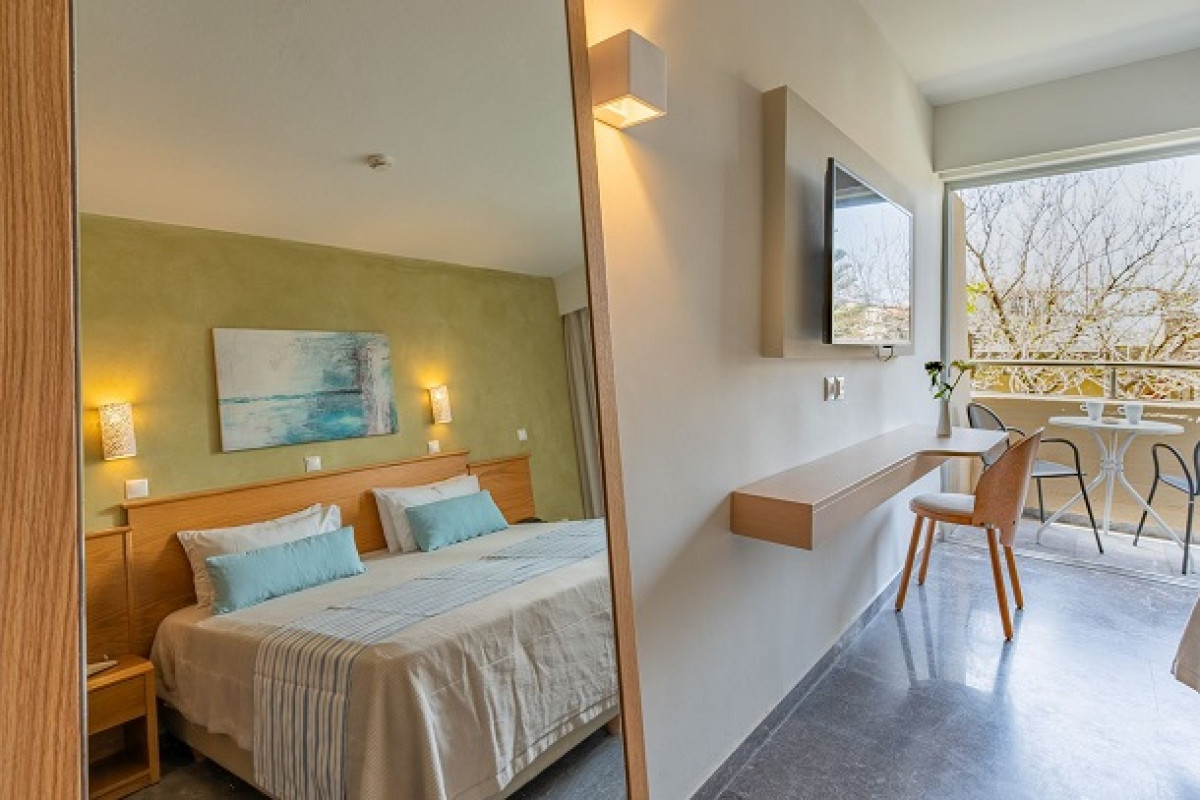 MINOS HOTEL