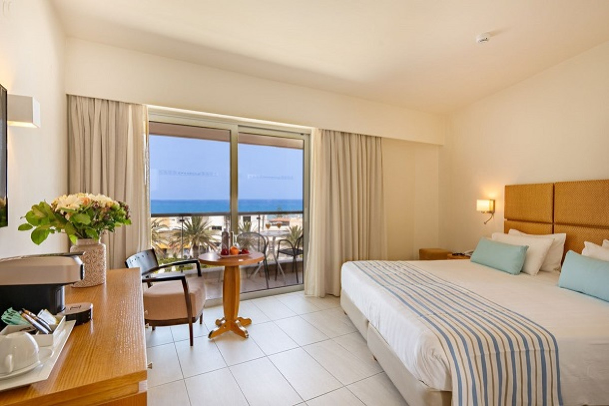 MINOS HOTEL