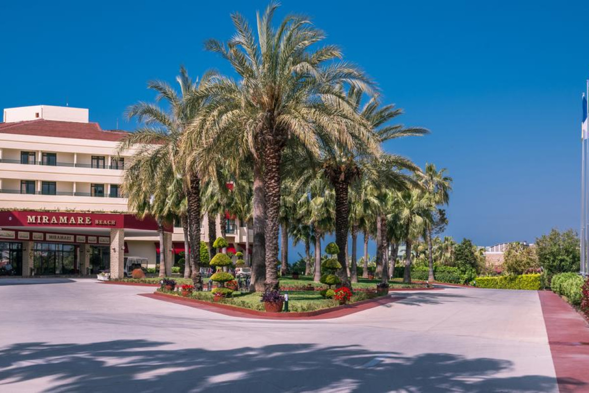 MIRAMARE BEACH HOTEL