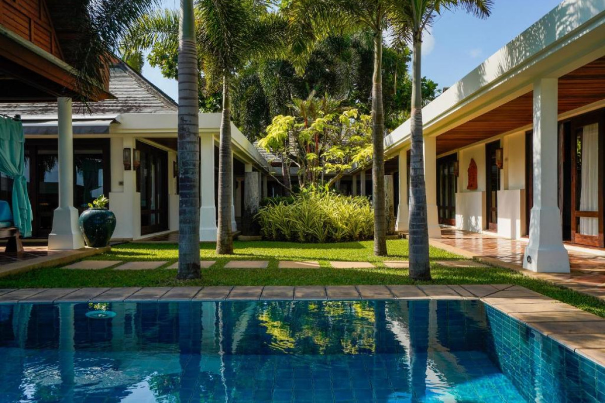 Miskawaan Beachfront Villas