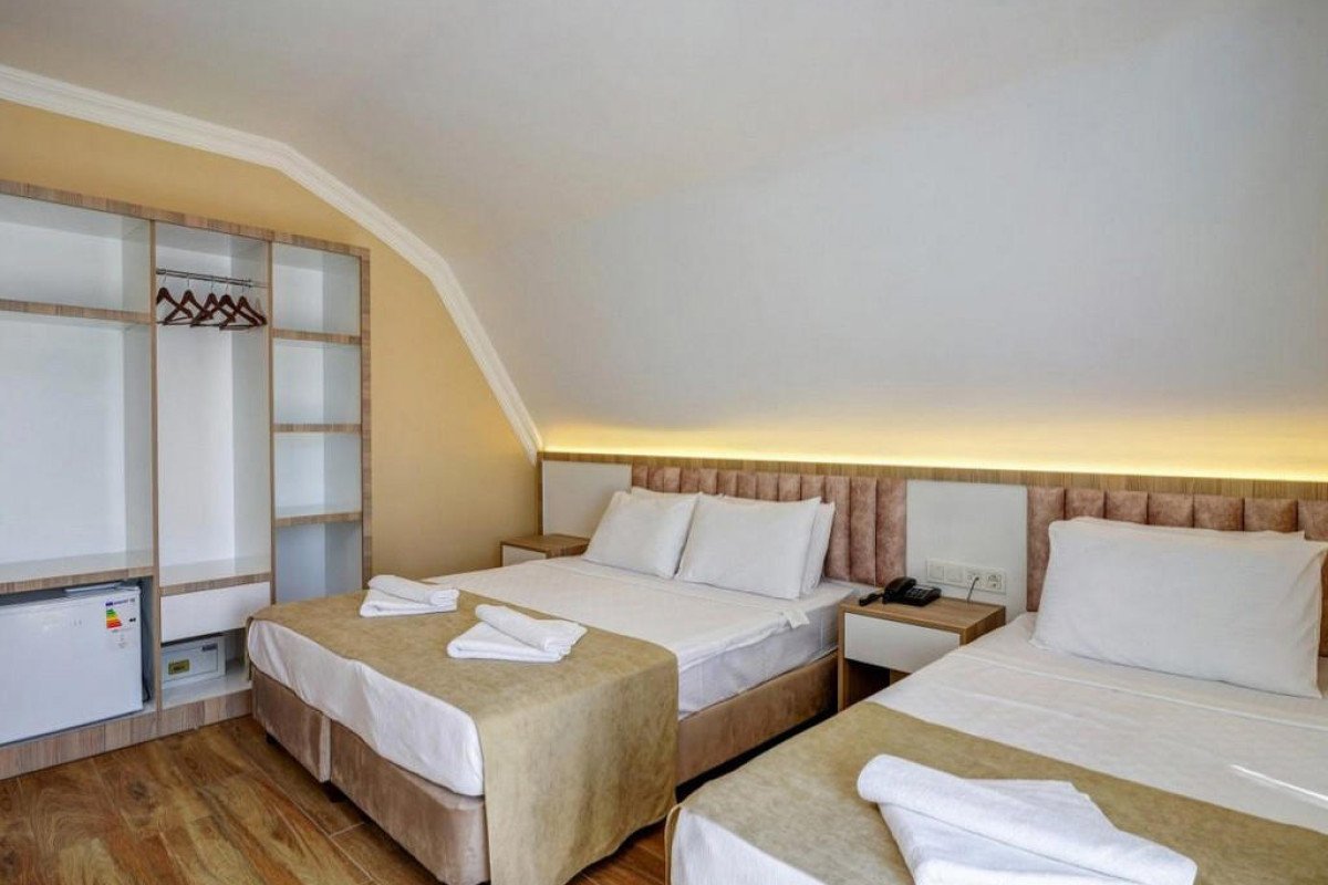 Miss Cleopatra Hotel