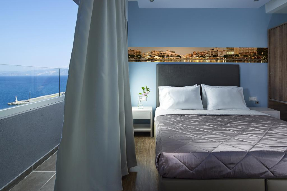 Mistral Bay