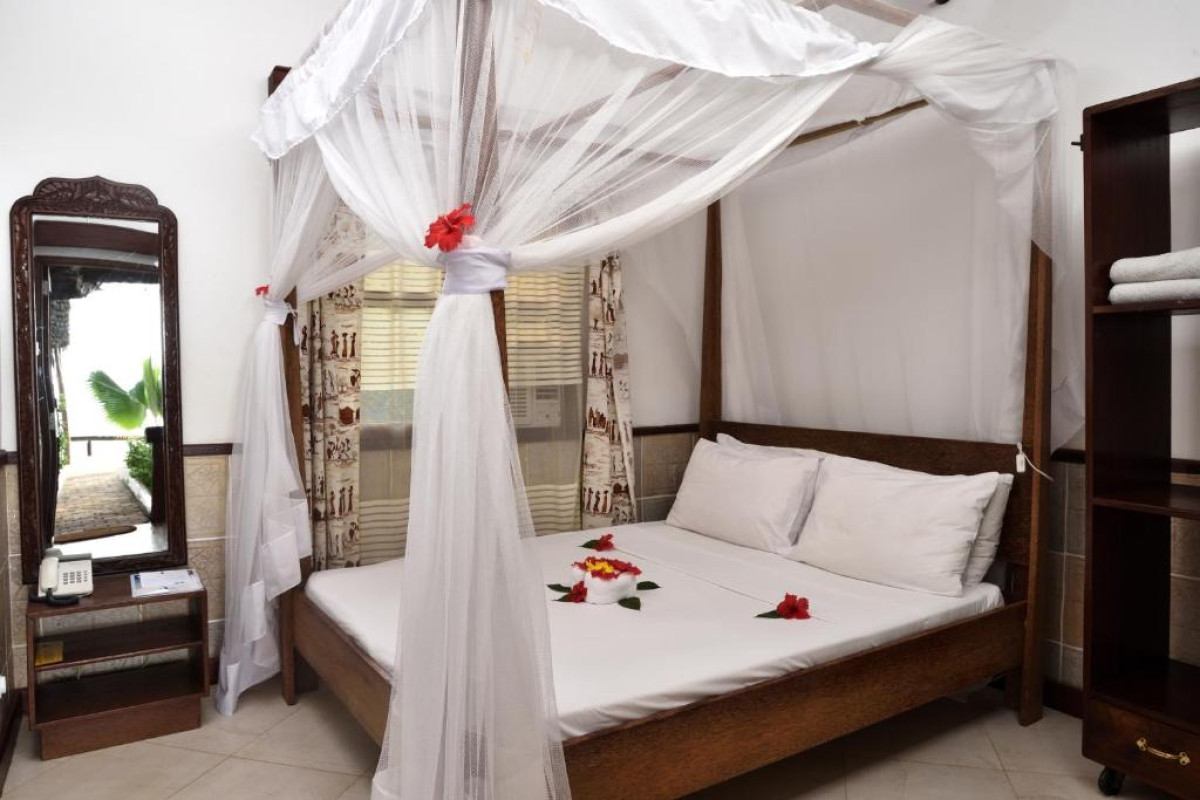 Mnarani Beach Cottages
