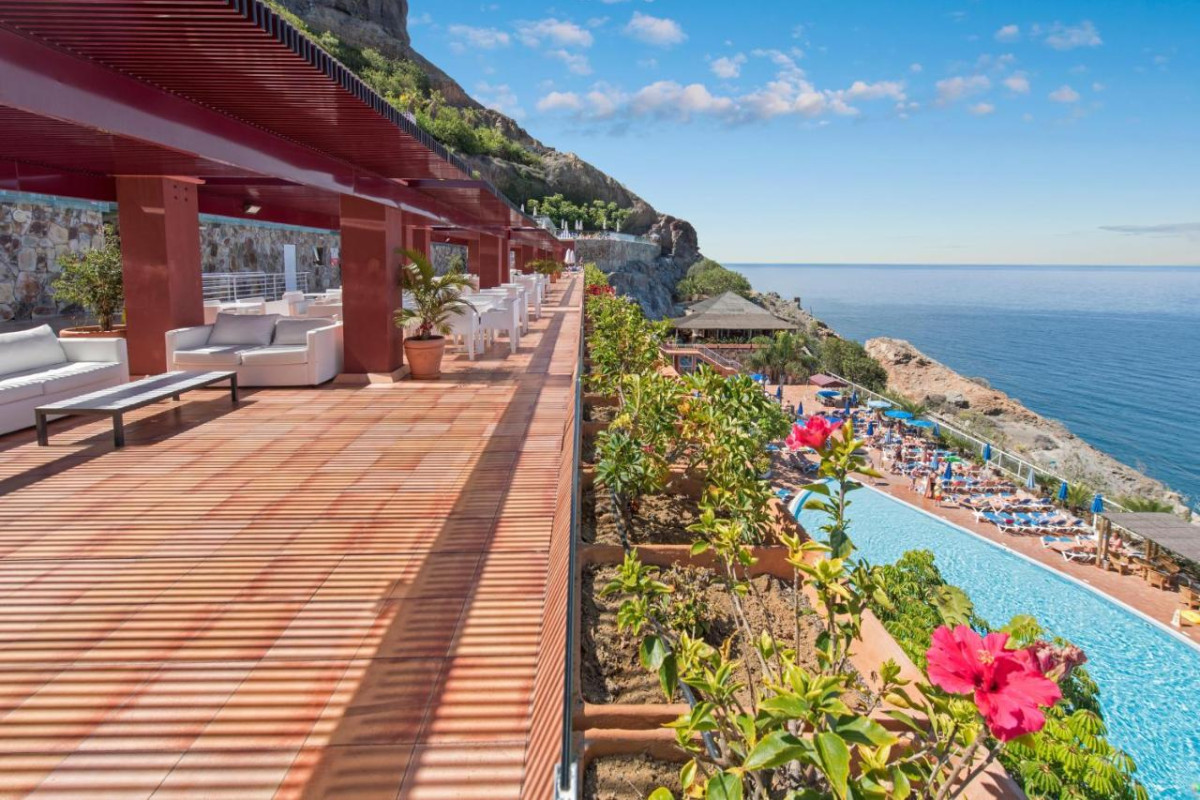 MOGAN PRINCESS & BEACH CLUB