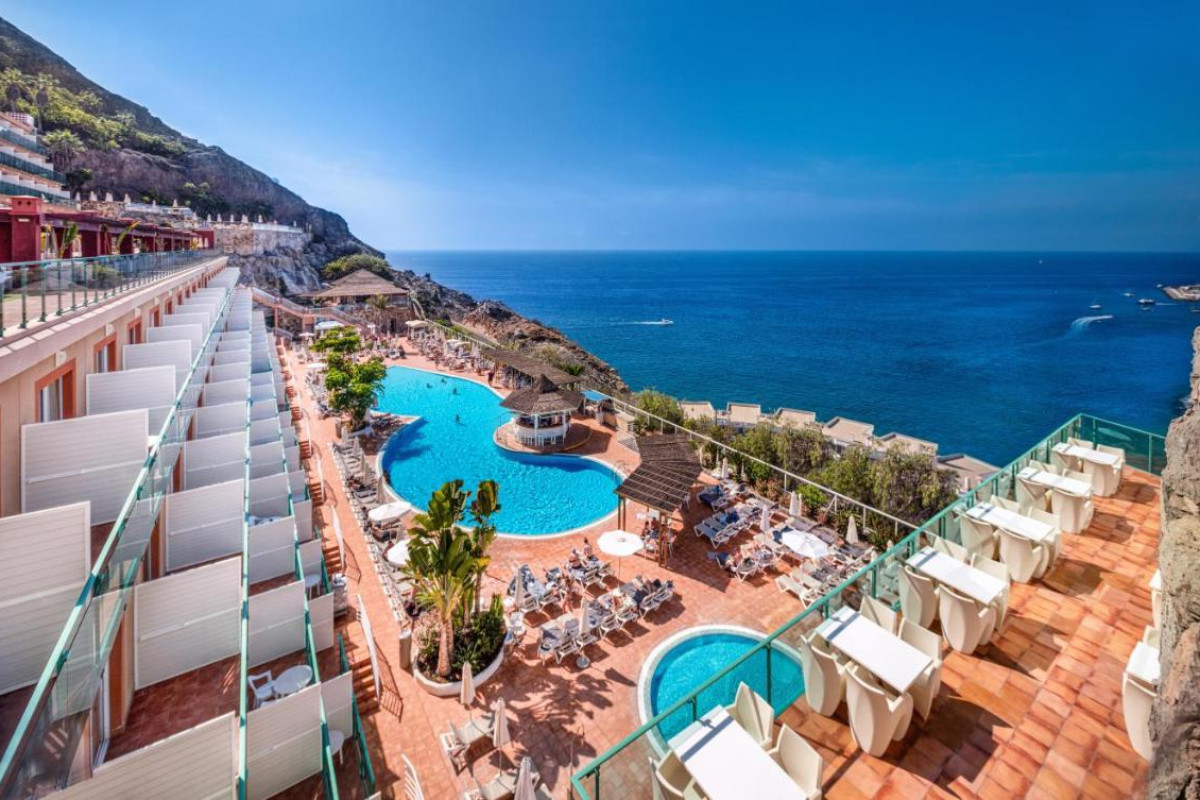 MOGAN PRINCESS & BEACH CLUB