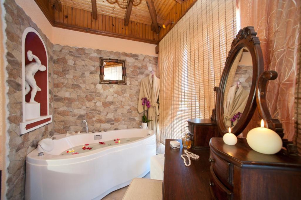 MOLFETTA HOTEL - GOUVIA