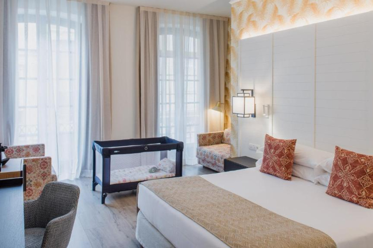 Hotel Catalonia Molina Lario