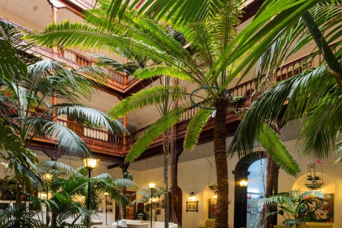 MONOPOL HOTEL