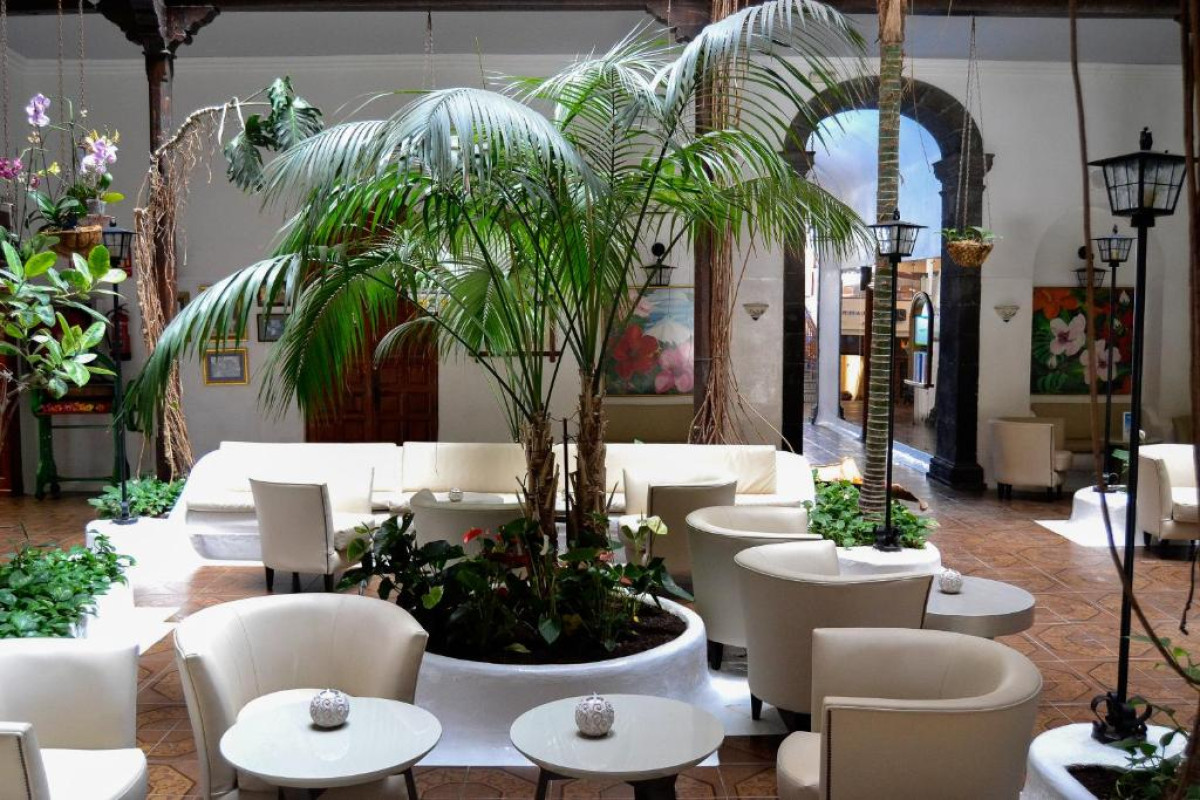 MONOPOL HOTEL