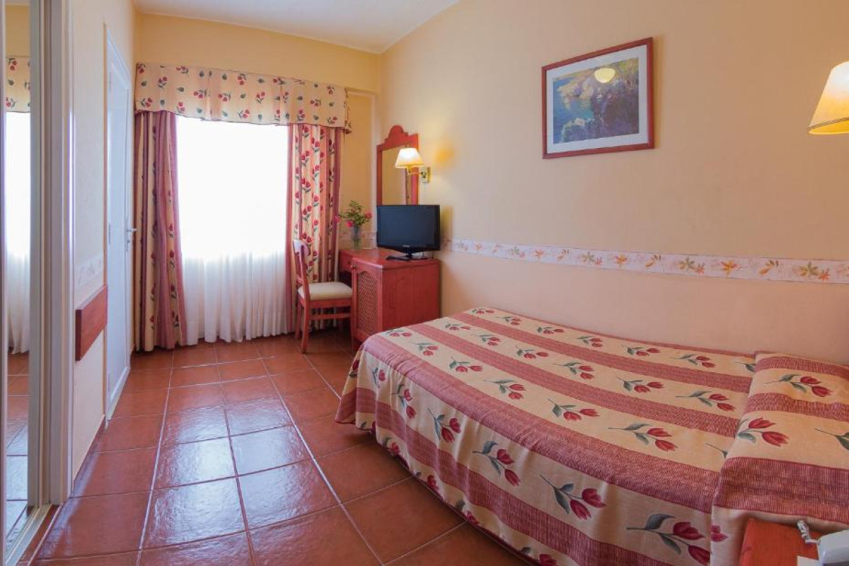 MONOPOL HOTEL