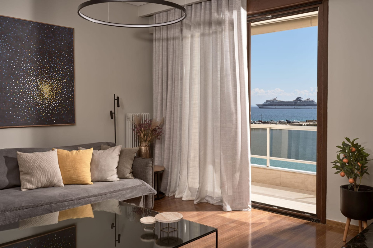 MONOPOLIO WATERFRONT APARTMENT