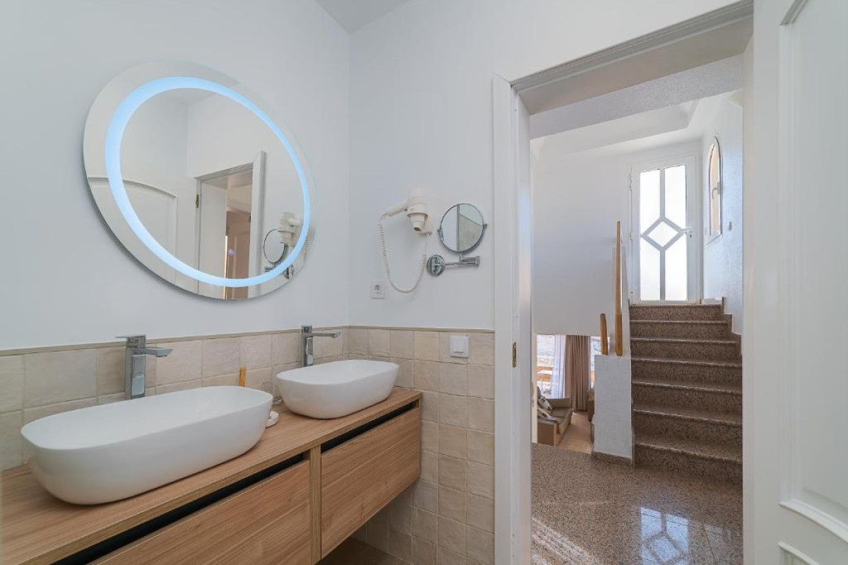 Monte Solana Villas