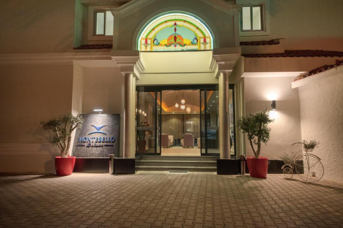 Montebello Deluxe Hotel