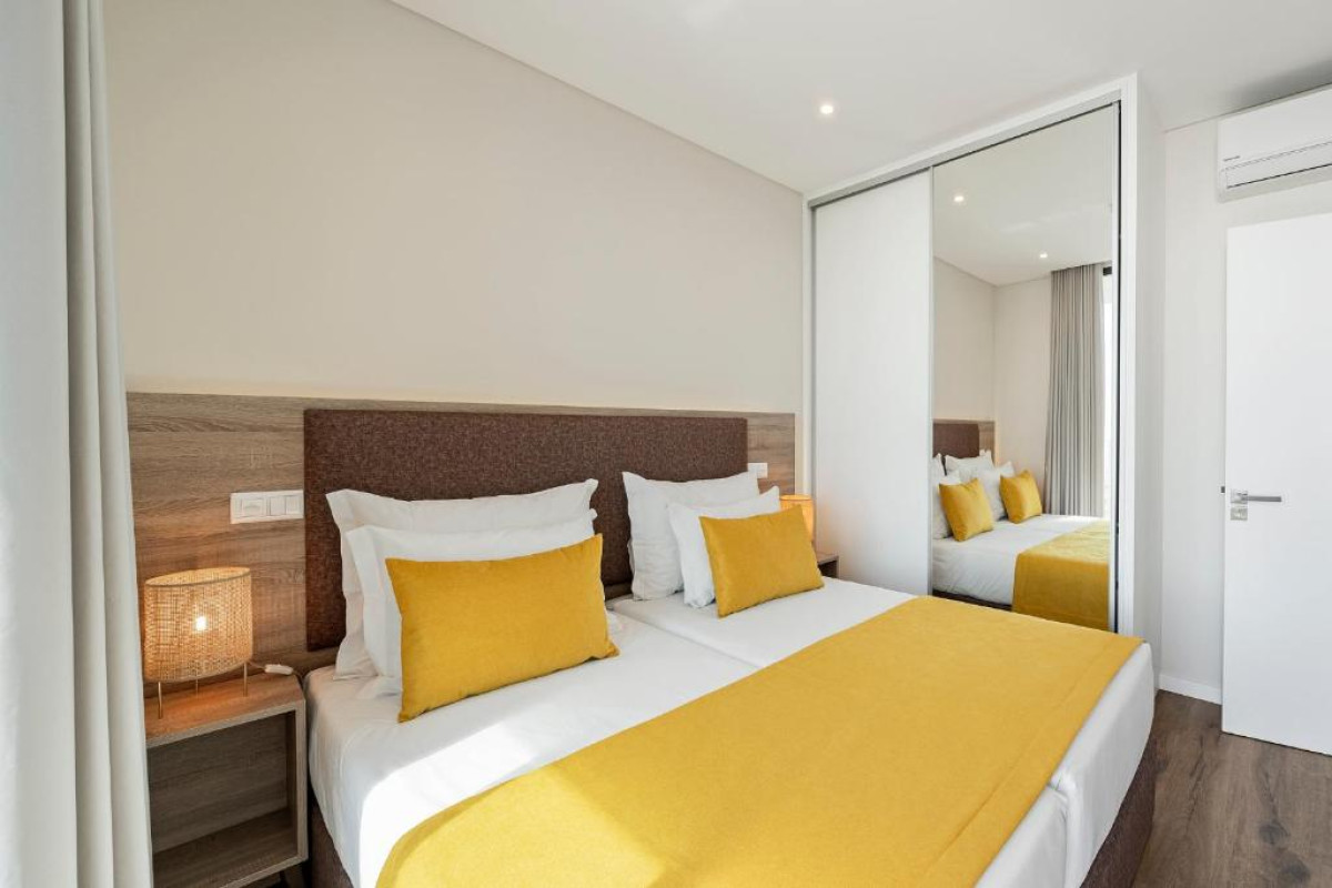 Monumental Plaza by Petit Hotels