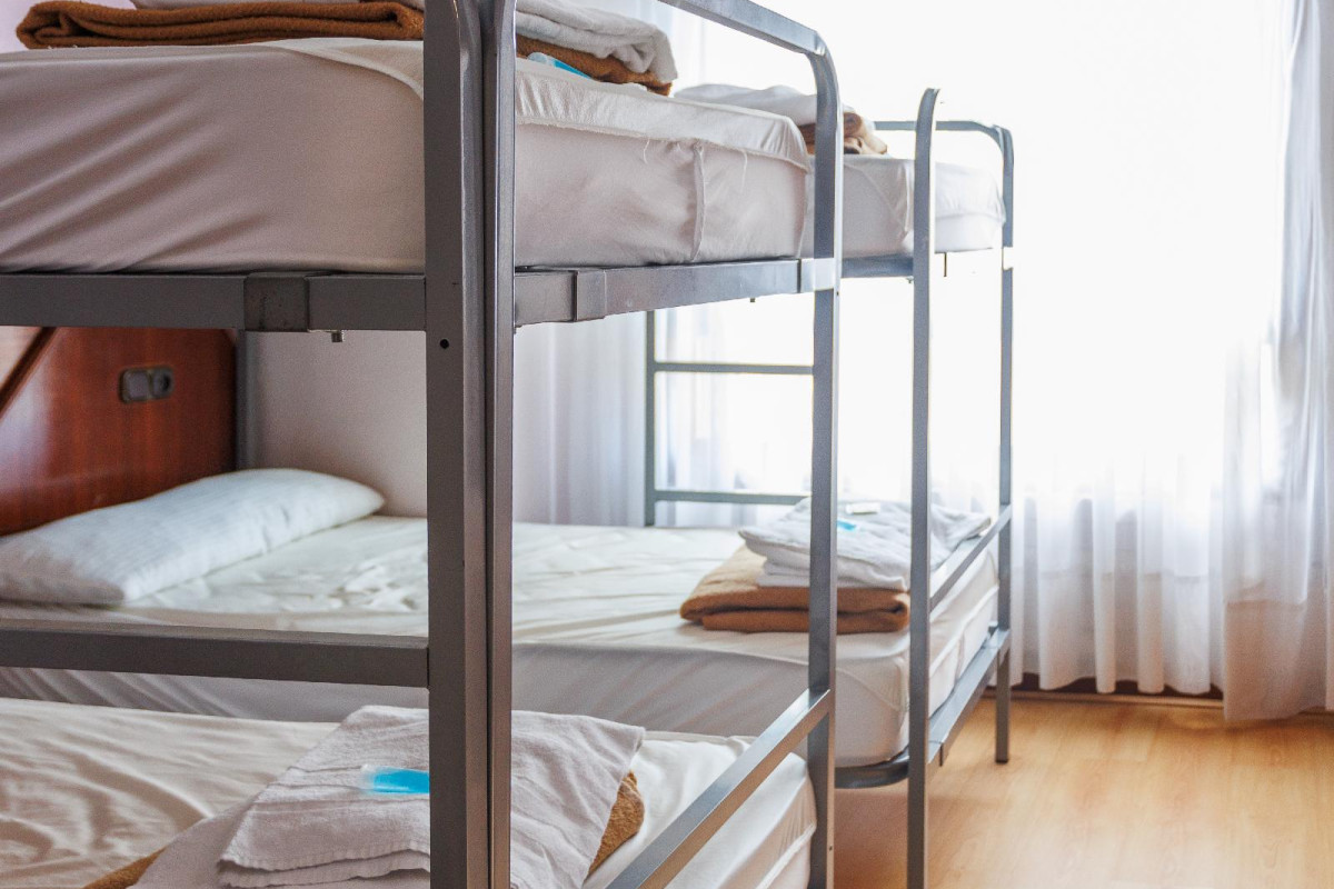 MOON HOSTEL BIO