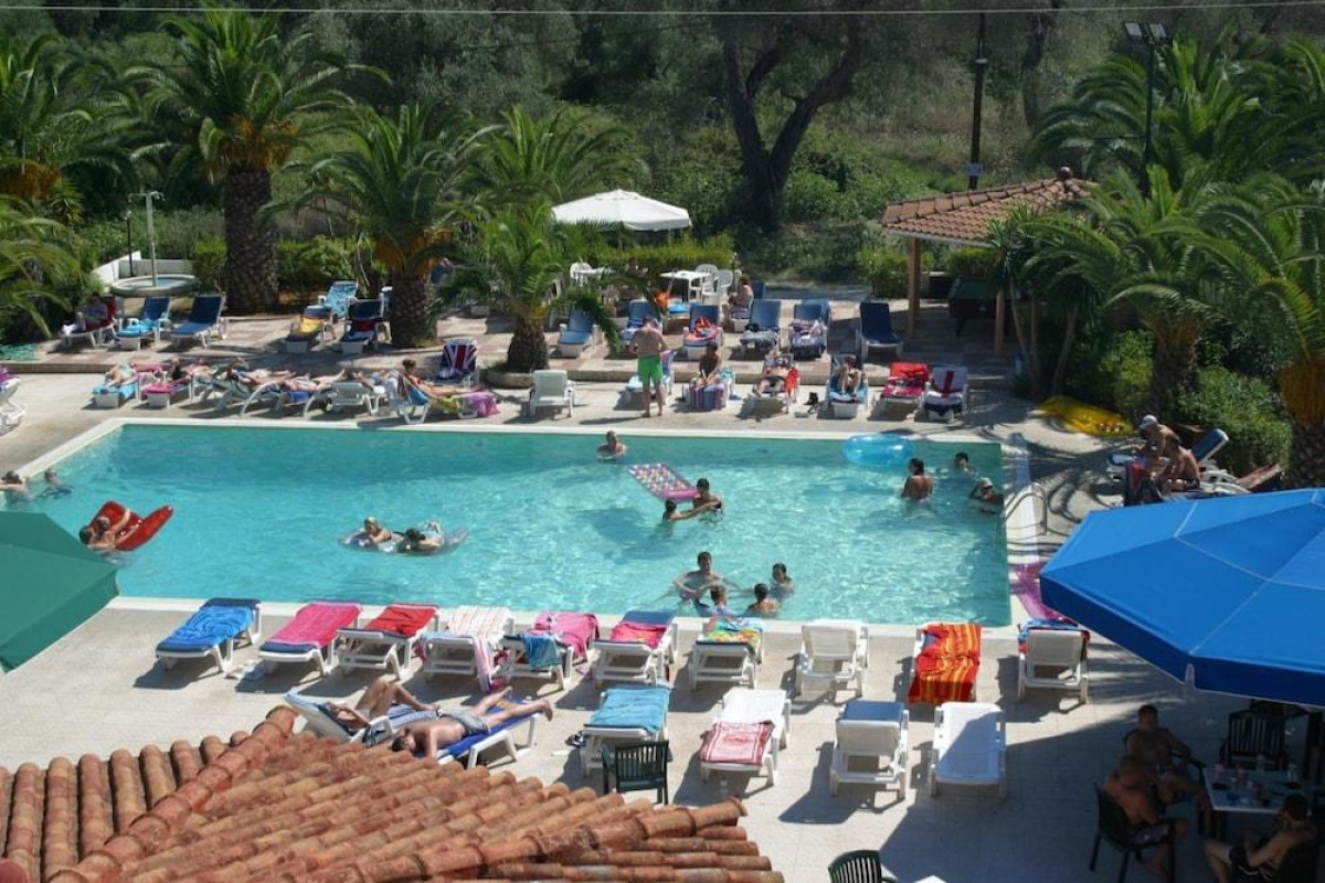 Morfeas Hotel