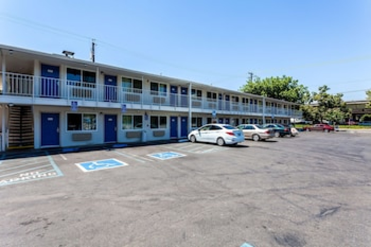 MOTEL 6 SACRAMENTO DOWNTOWN