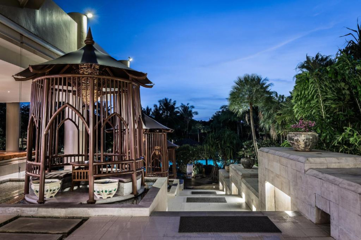 Movenpick Resort & Spa Karon Beach Phuket