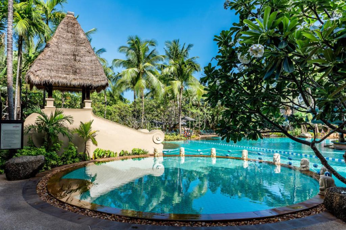 Movenpick Resort & Spa Karon Beach Phuket