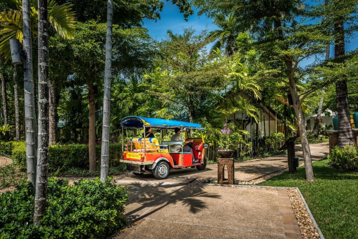 Movenpick Resort & Spa Karon Beach Phuket