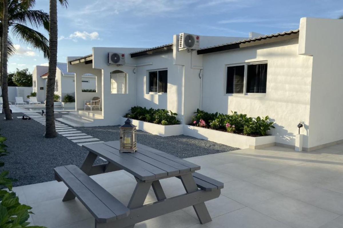 Movida Inn