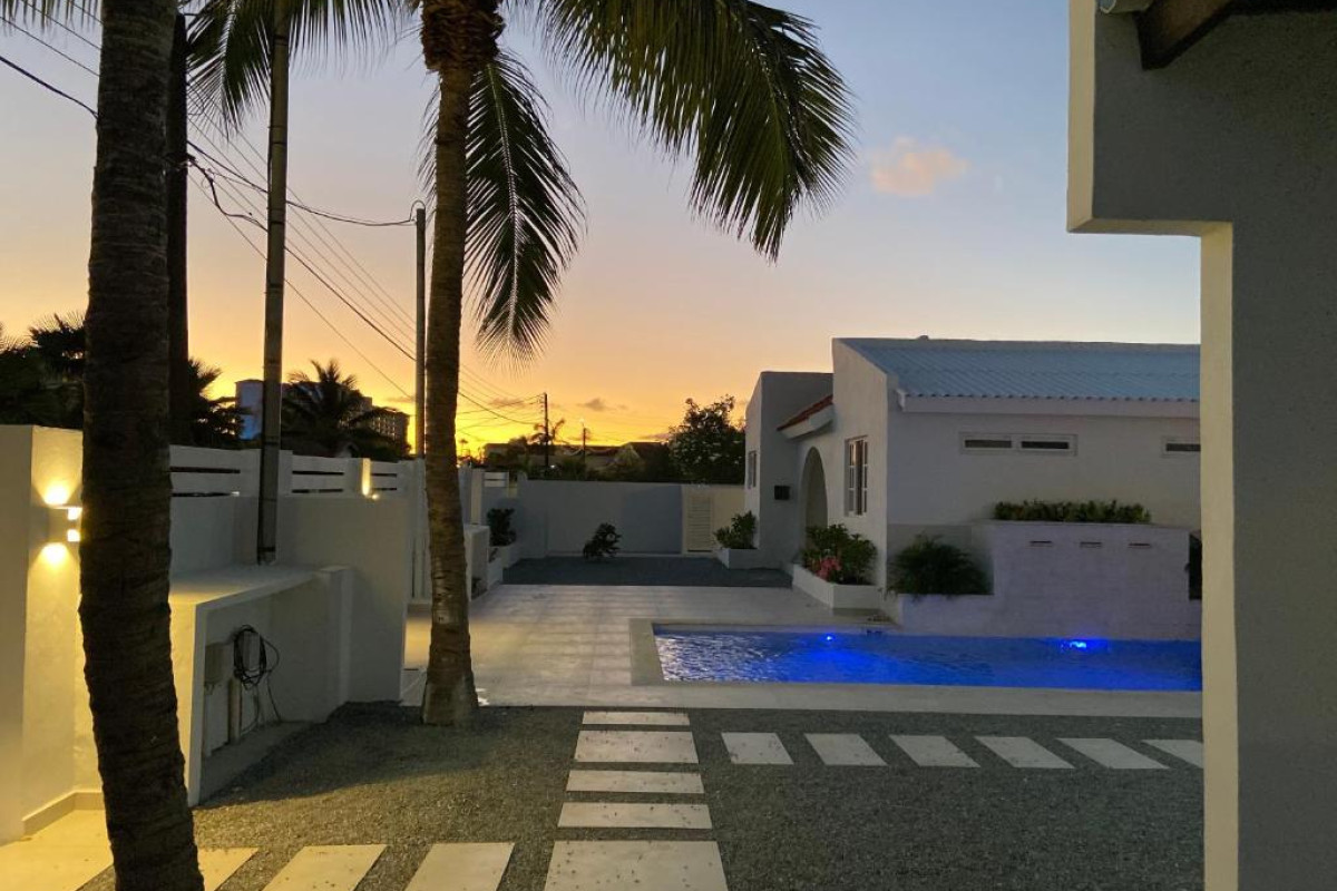 Movida Inn
