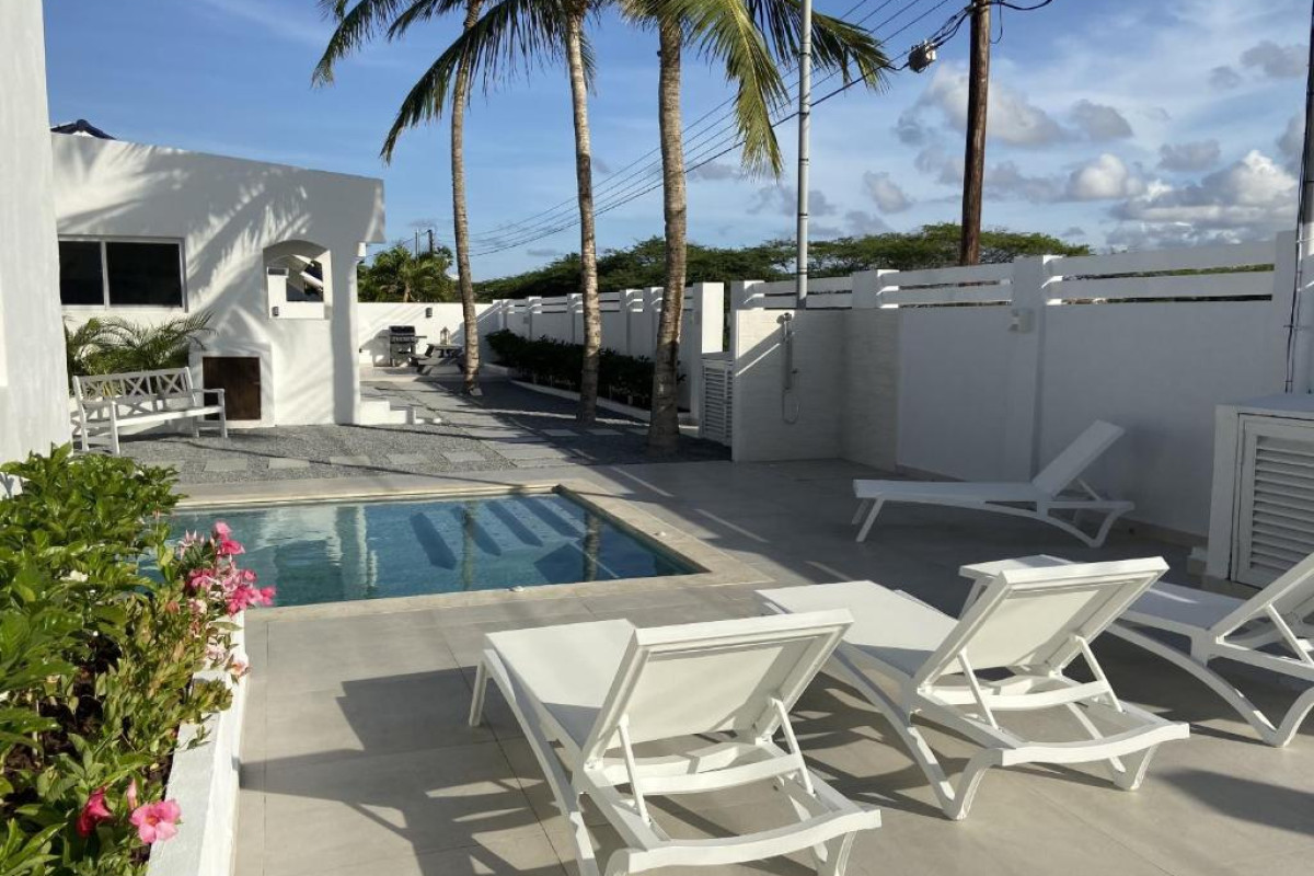 Movida Inn
