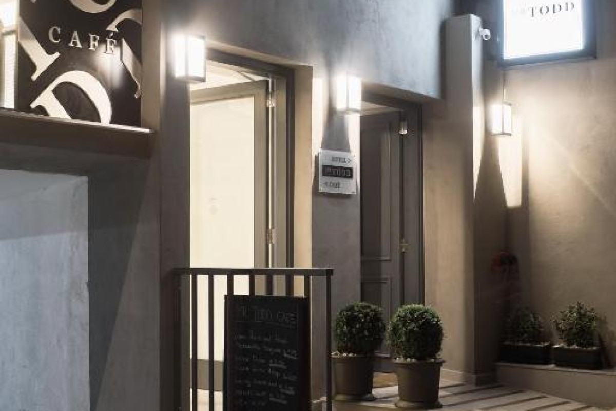 Mr Todd Hotel