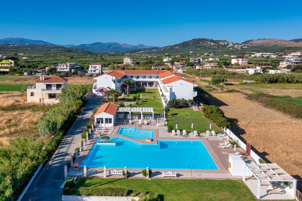 Mrs Chryssana Beach Hotel Crete by GHH